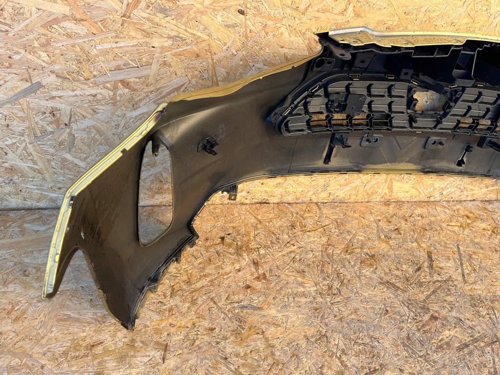 фото №12, Toyota yaris iv 4 cross 20- бампер передний перед