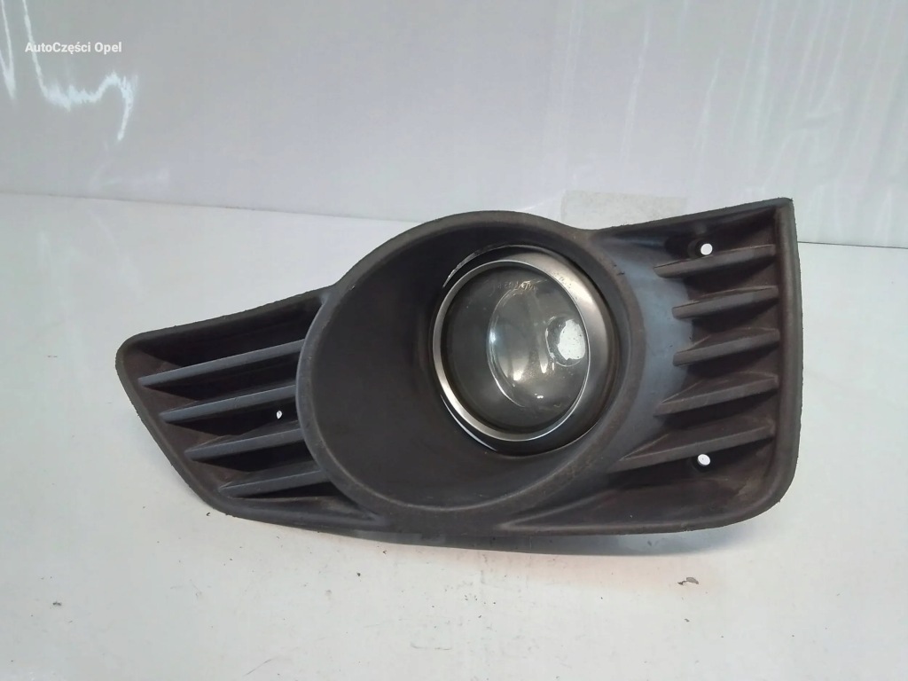 Купить Opel tigra b противотуманная фара решётка правый перед 89202513