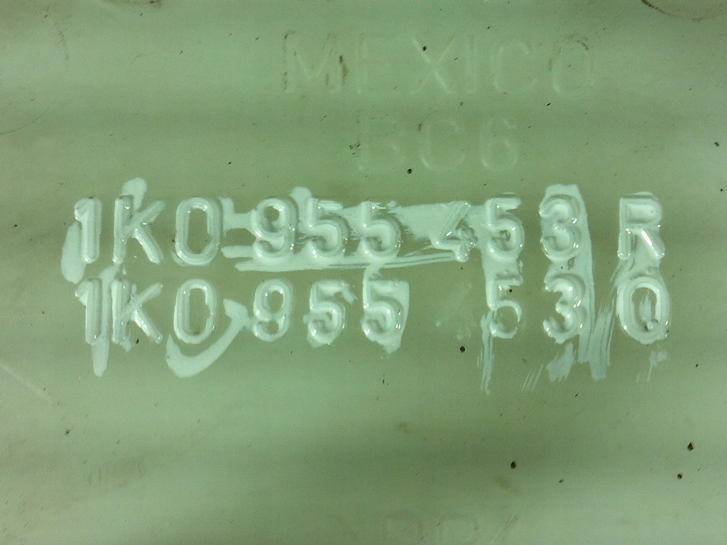 фото №4, Volkswagen jetta v бачок омивача