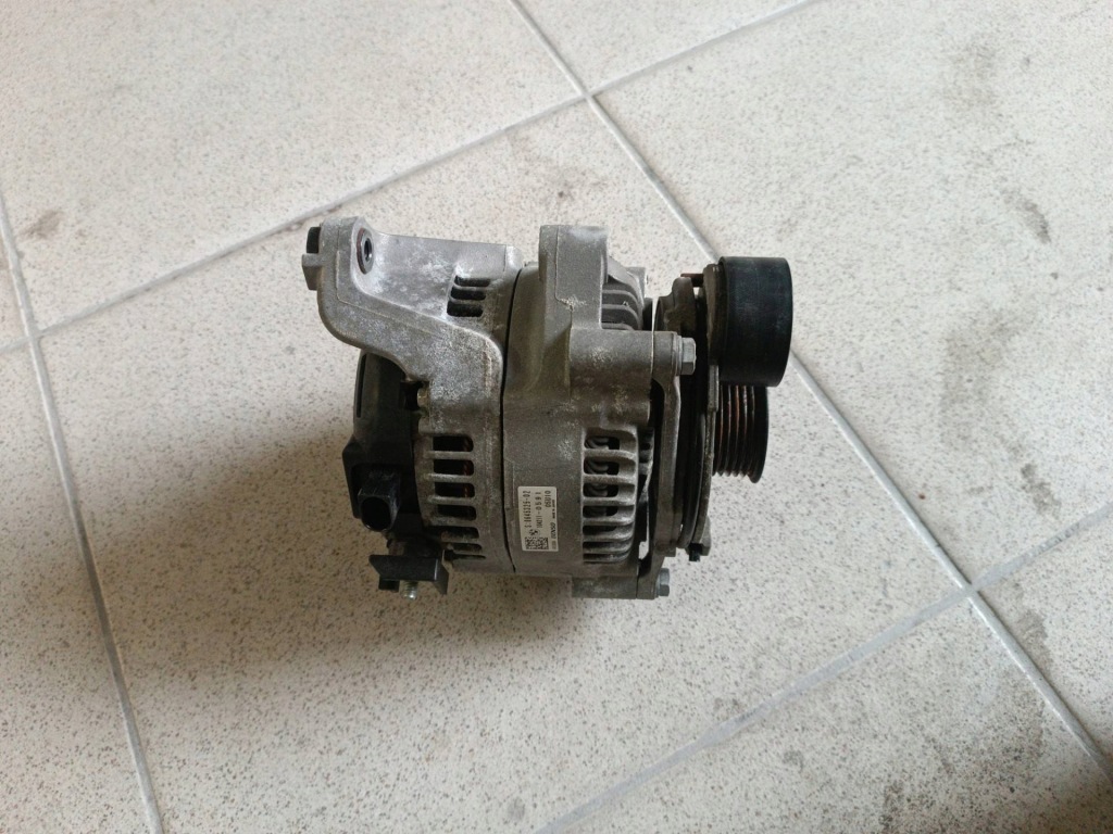 фото №1, Генератор bmw 3 f30 2018 1042110591