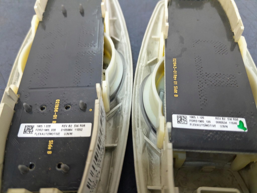 фото №4, Ford focus mk3 фонари потолочный 2 szt