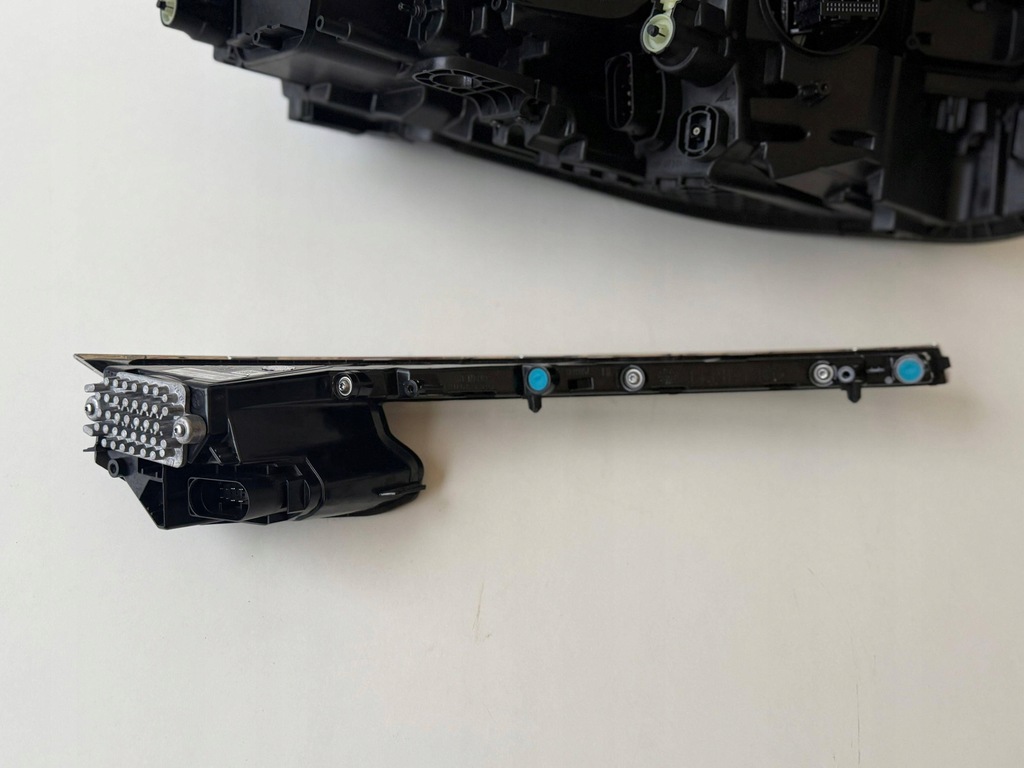 фото №9, Vw touareg iii 760 lift лампа протитуманна фара лівий перед 761941081 p оригінал