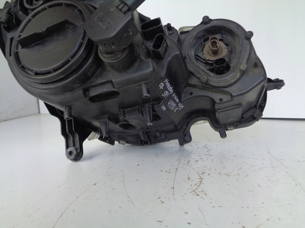 фото №8, Лампа левая фара mercedes e-klasa w211 02-06