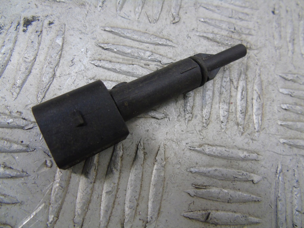 Купить Audi 4b0820535a датчик температуры