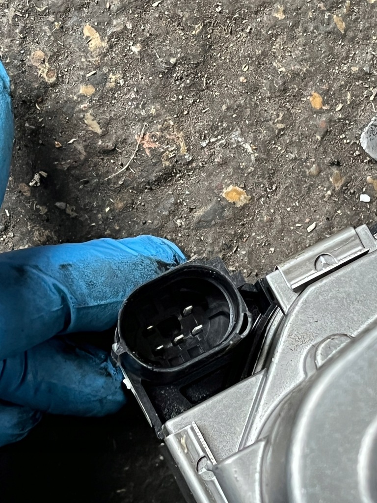 фото №5, Alfa romeo оригинальный номер 55258454 дроссельная заслонка