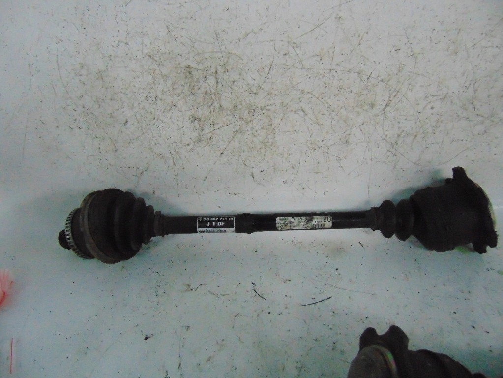 фото №1, Volkswagen passat привідний вал ліва ---