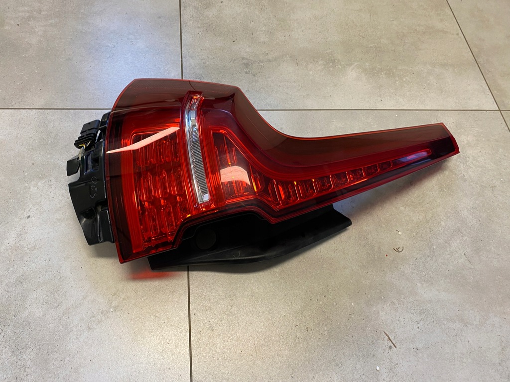 фото №10, Volvo v60 ii лампа левый задняя led 32291358