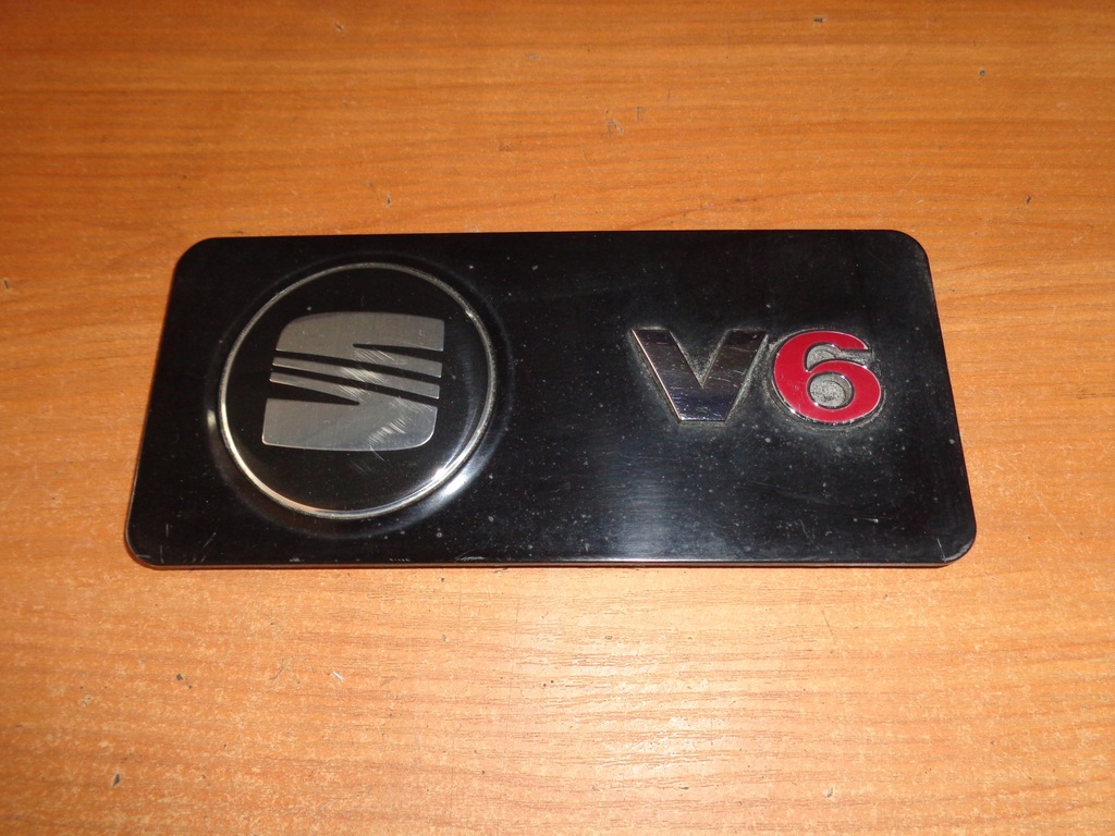 фото №1, Seat alhambra 2.8 v6 кришка корпус заглушка logo