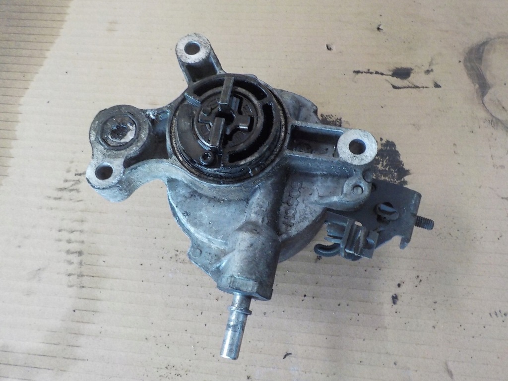 фото №1, Peugeot 307 2.0hdi насос вакуум
