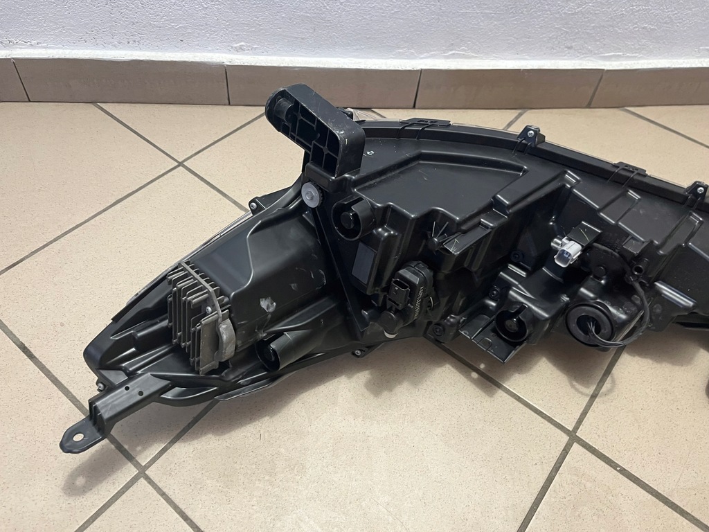 фото №14, Лампа передняя перед правая toyota corolla cross full led 22- 16-184