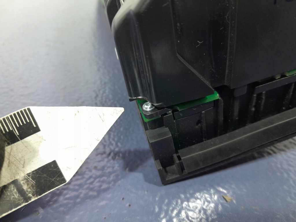 фото №6, Audi a6 c6 панель перемикач кондиціонера i обдув 4f1820043ab