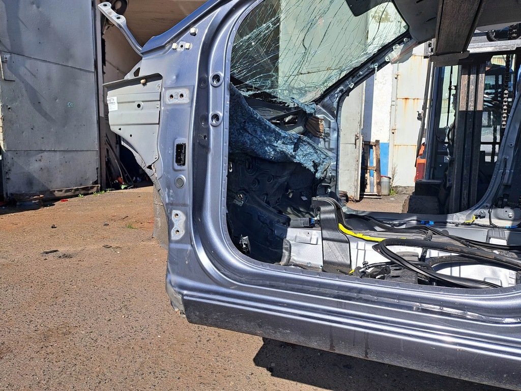 фото №7, Hyundai i20 ii 2 14- порог левый блок двигателя средний v3g