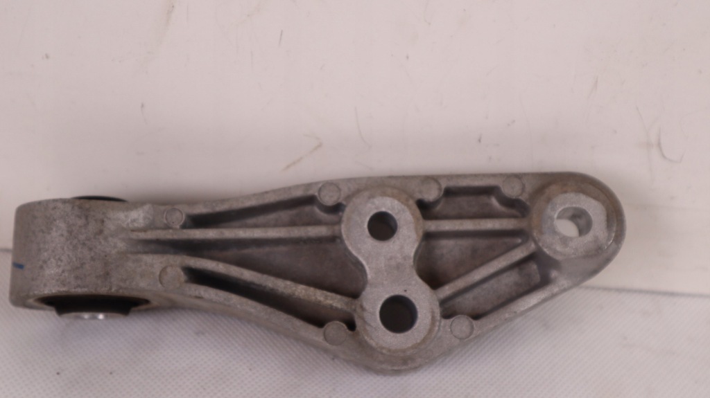 фото №1, Volvo xc40 кронштейн подушка двигуна 32222101