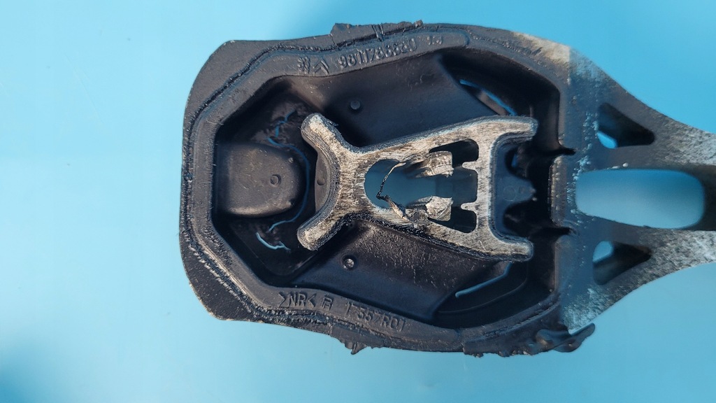 фото №5, Opel astra l vi 23r 1.5d кронштейн кронштейн подушка 9811786680