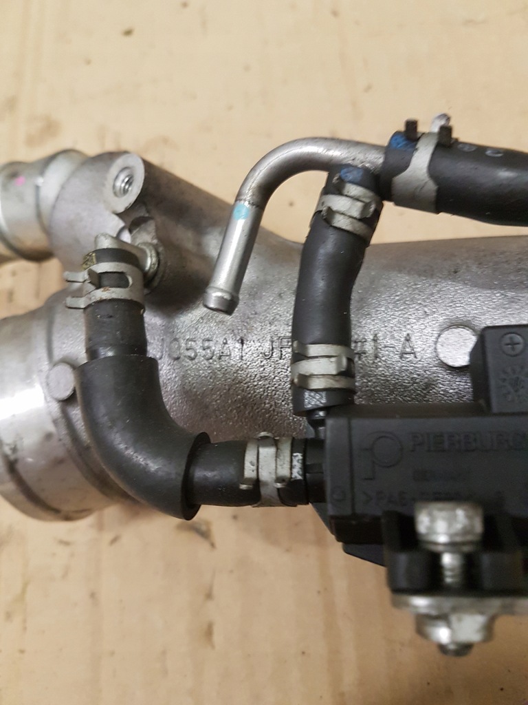 фото №2, Nissan gt-r r35 3.8 vr38 труба воздуха turbo