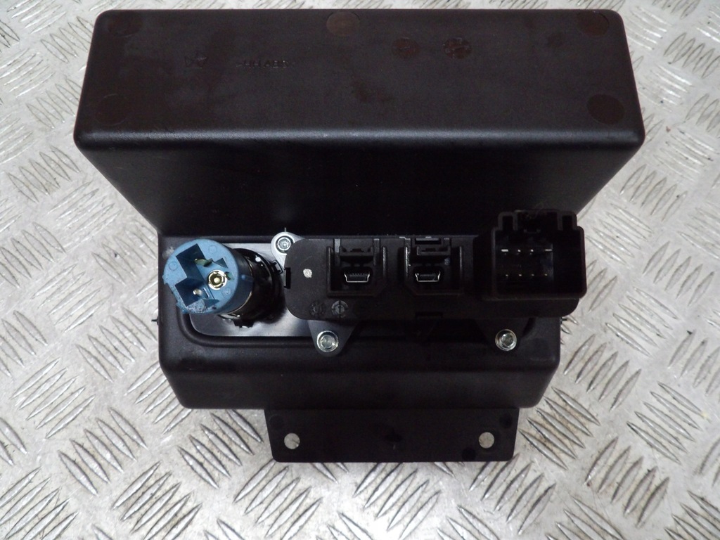 фото №10, Jeep grand cherokee wk2 lift попільничка 14-