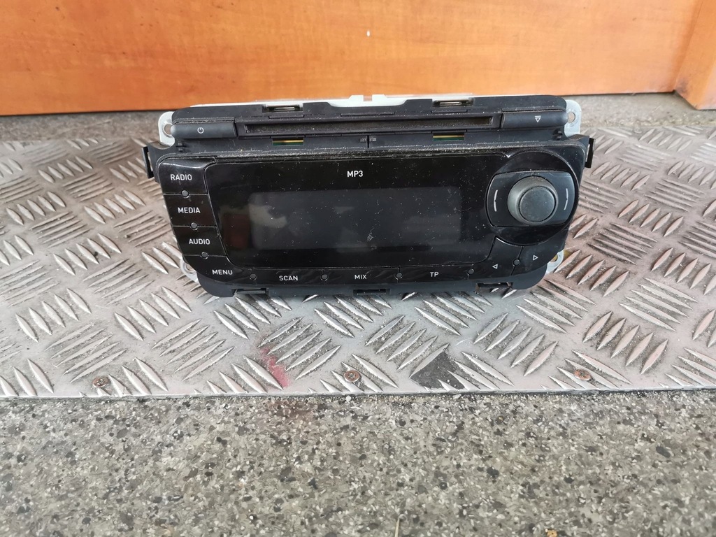 фото №1, Seat leon ii радіо заводський 1p0035153