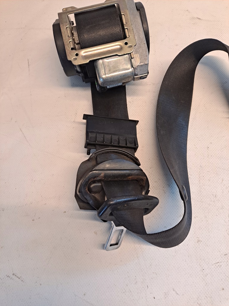 фото №3, Pas безопасности правый перед mercedes cls c219