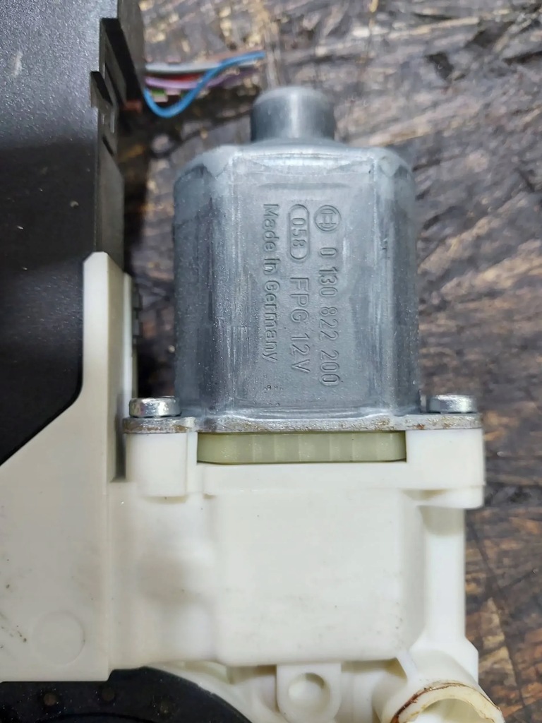 фото №7, Моторчик стекло peugeot 407 левый перед 9646594580 0130822200 1137328125