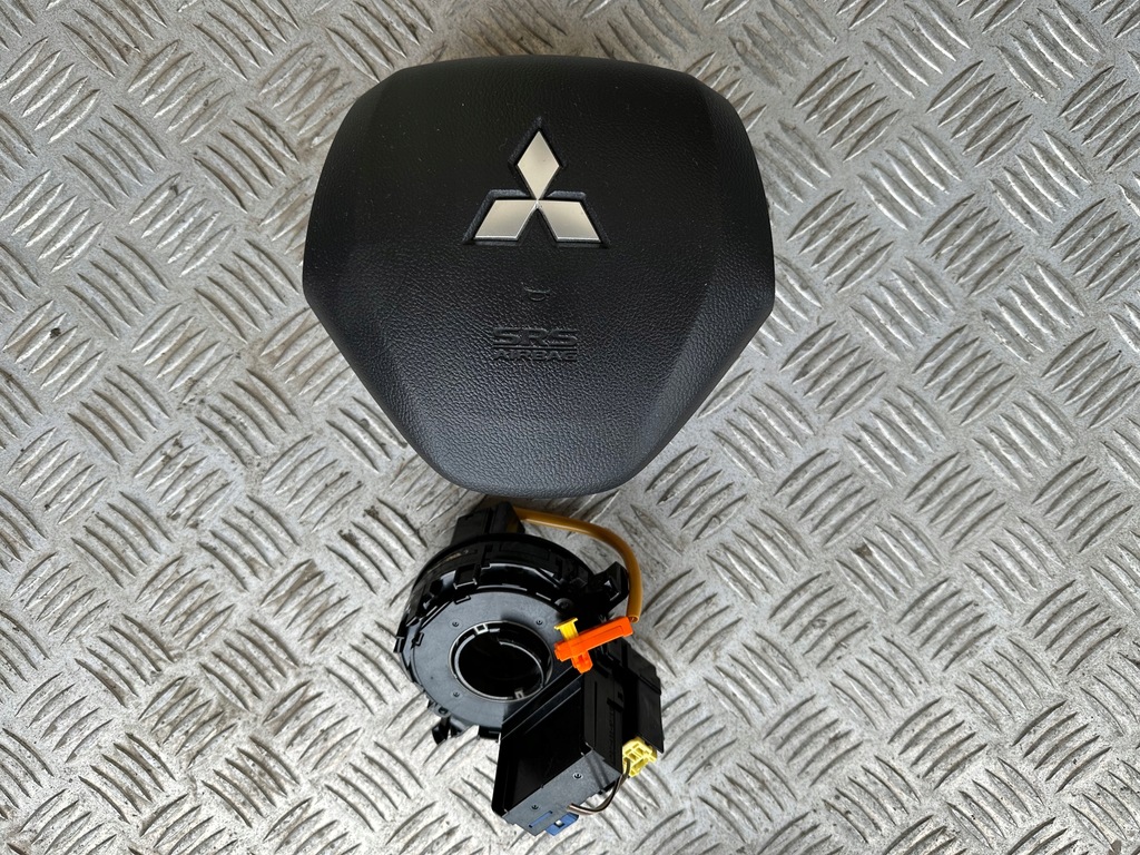 фото №7, Приборная панель консоль подушка безопасности mitsubishi outlander iii