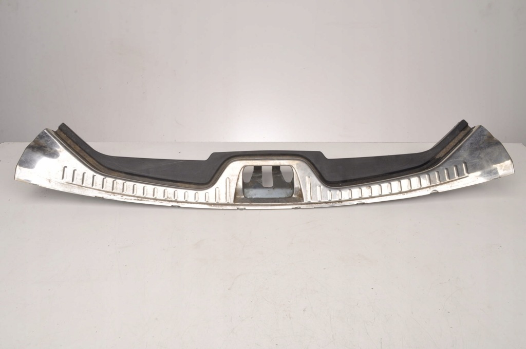 фото №1, Volvo v60 захист край багажника 31403589