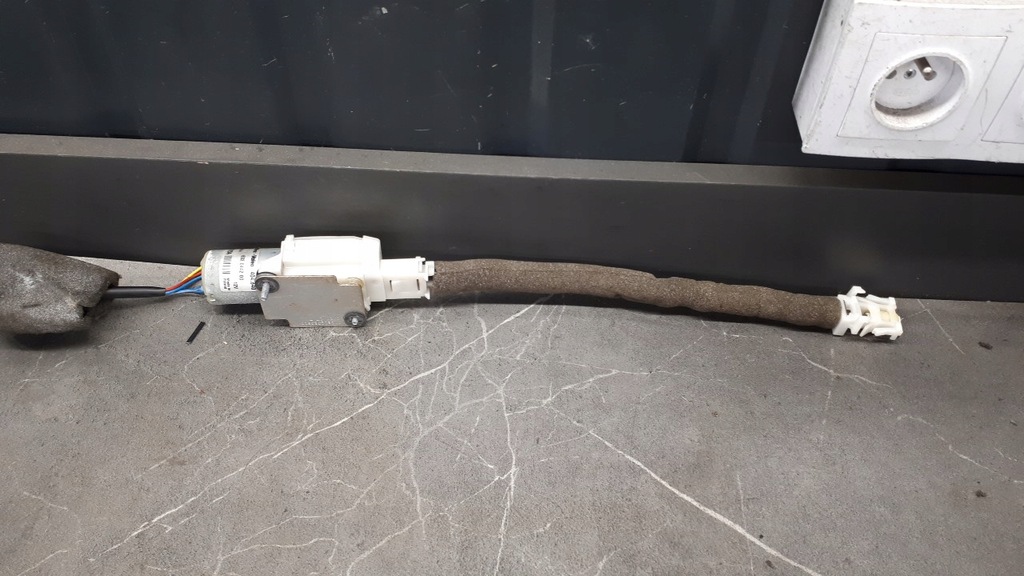 фото №9, 602044200 моторчик регулювання сидіння правий перед audi a8 d3