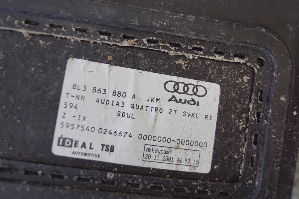 фото №11, Обшивка багажника правый audi s3 8l 8l3863880a