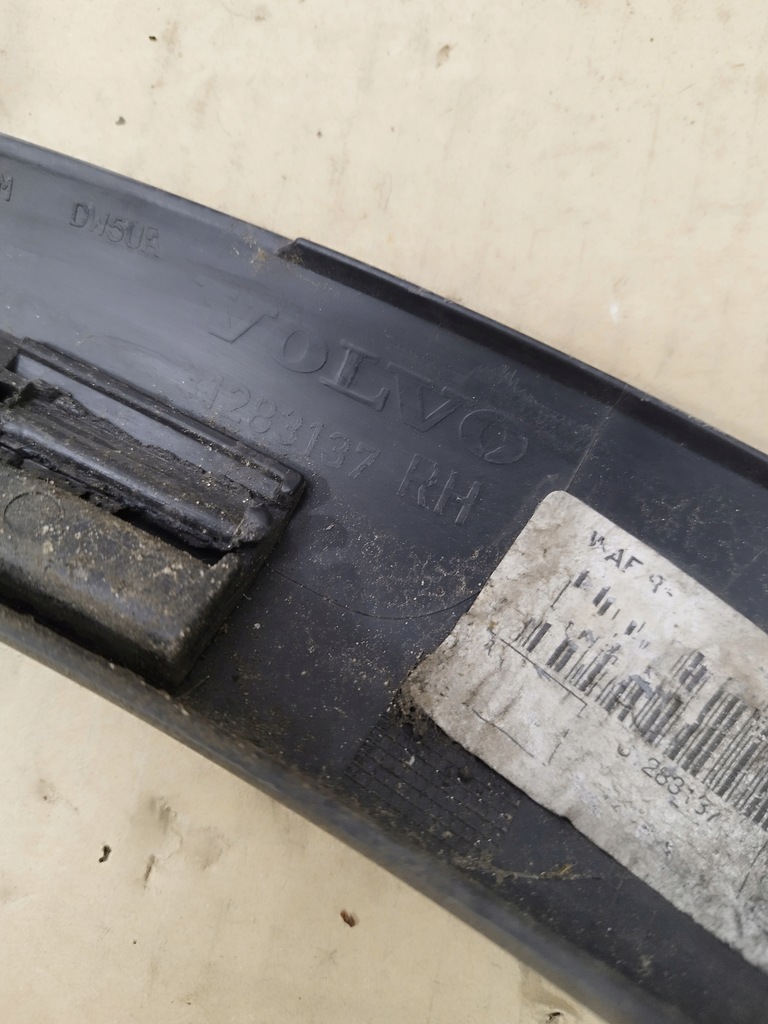 фото №8, Молдинг крыла задняя правая volvo c30 lift lata 2010-2012 31283137