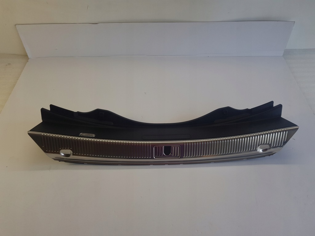 Купить Audi a8 d4 рестайлинг  молдинг накладка багажника 4h0863471