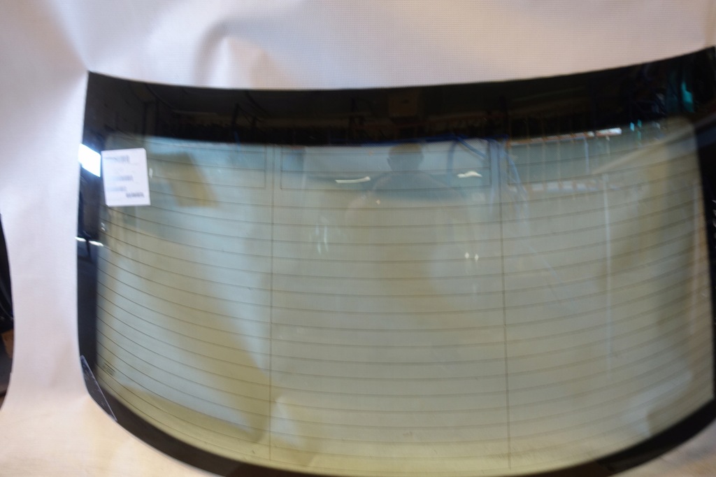 фото №1, Стекло задняя с подогревом mercedes w203 sedan