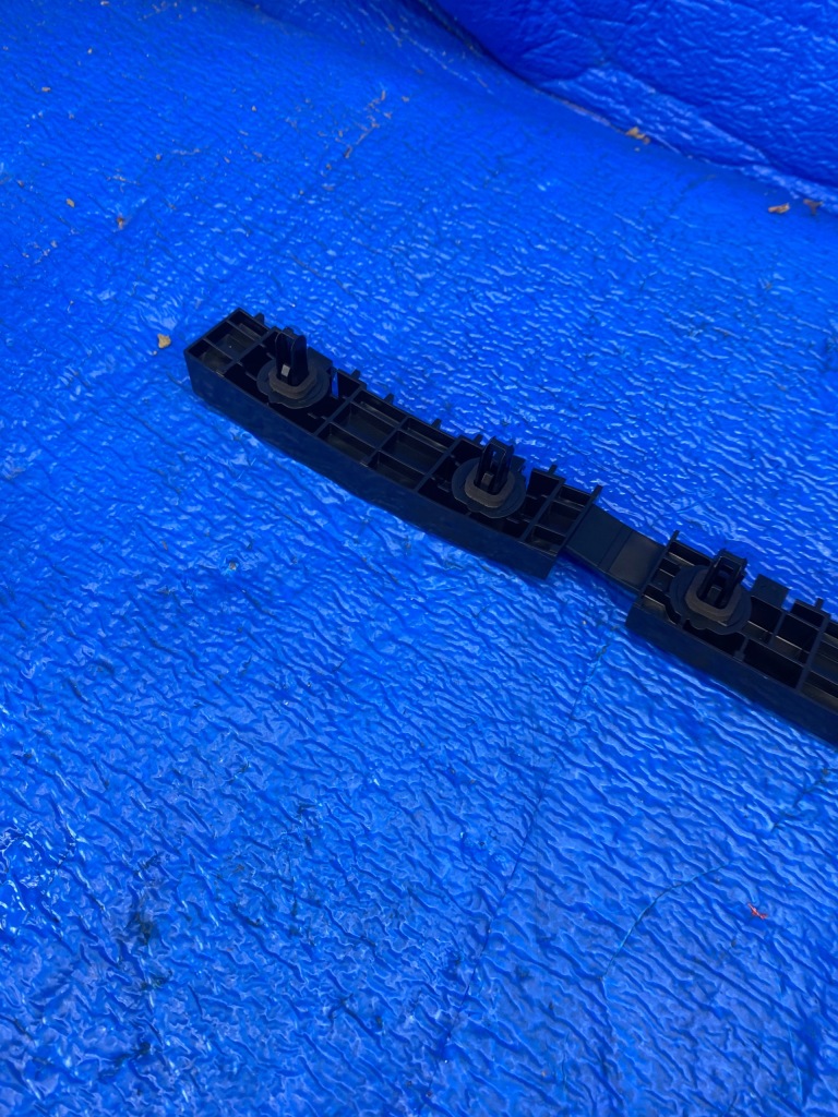 фото №8, Tesla model s напрямна бампера лівий задня 1091986-00-b