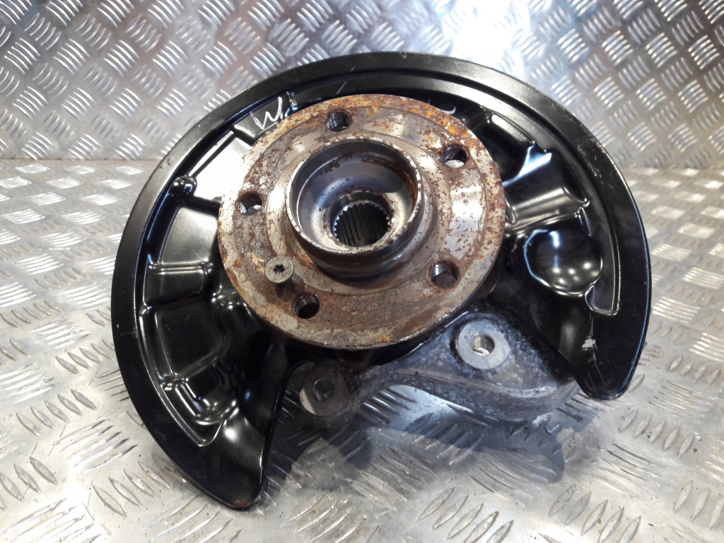 Купить Mercedes w176 поворотный кулак ступица правый задний  a2460106