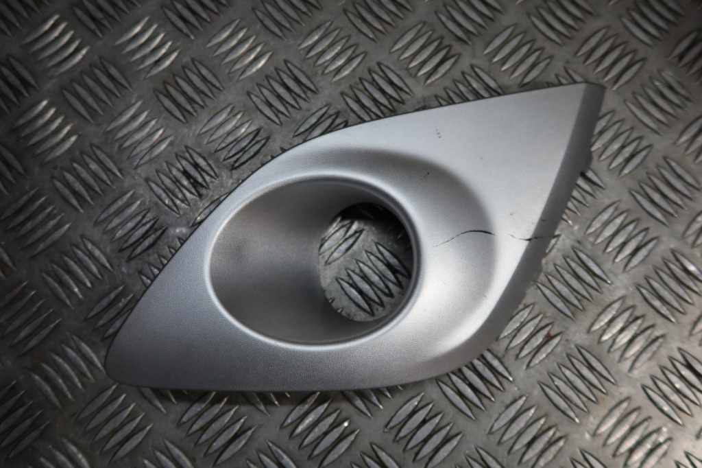 фото №1, Решётка противотуманной фары левая scenic iii 261570001r