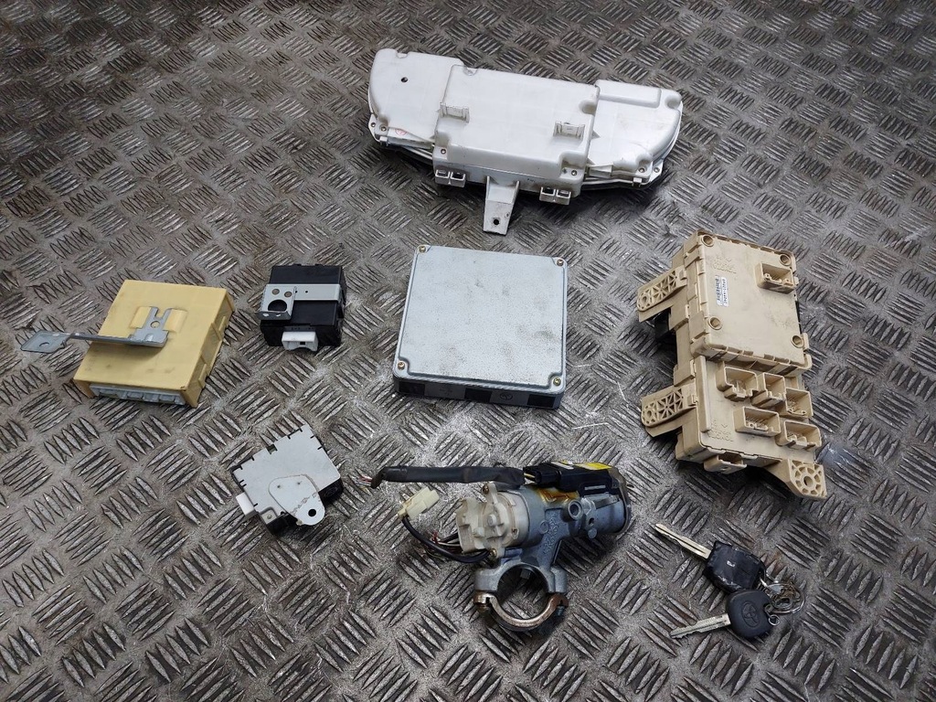 фото №13, Набор стартовый toyota avensis verso i 2.0 d4d 89661-44300 89780-44030