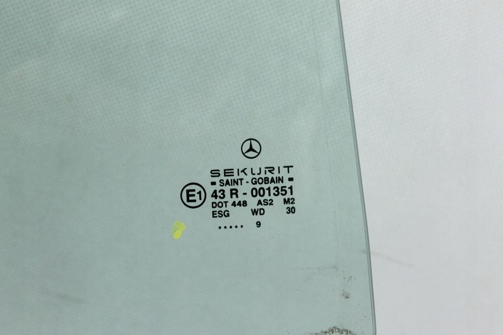 фото №8, Стекло правый задняя боковая правая задняя дверь задних mercedes w168 a-klasa