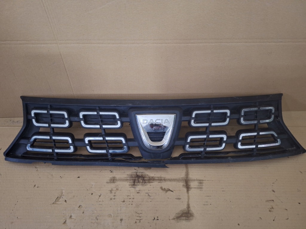фото №1, Dacia duster rok 2020 решётка радиатора решётка радиатора 623105634r