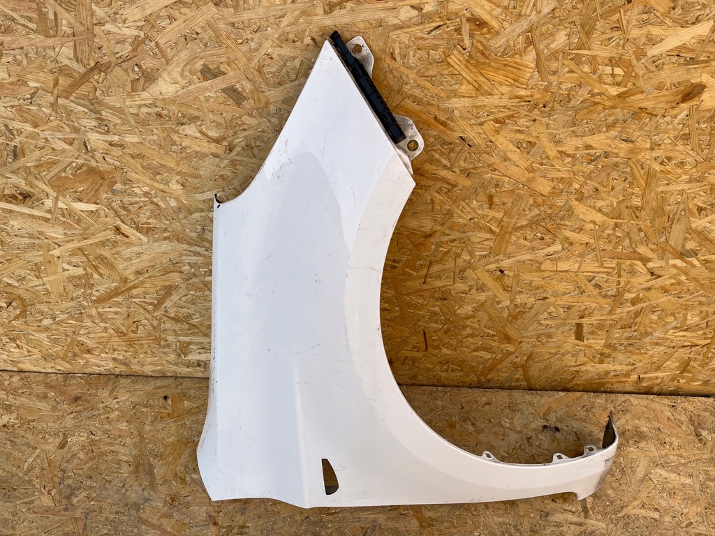 фото №13, Hyundai i20 i-20 крила правий передній перед