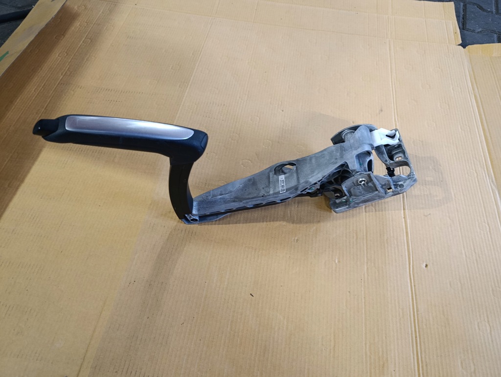 фото №1, Ford focus mk3 рычаг тормоза ручного bv612780af