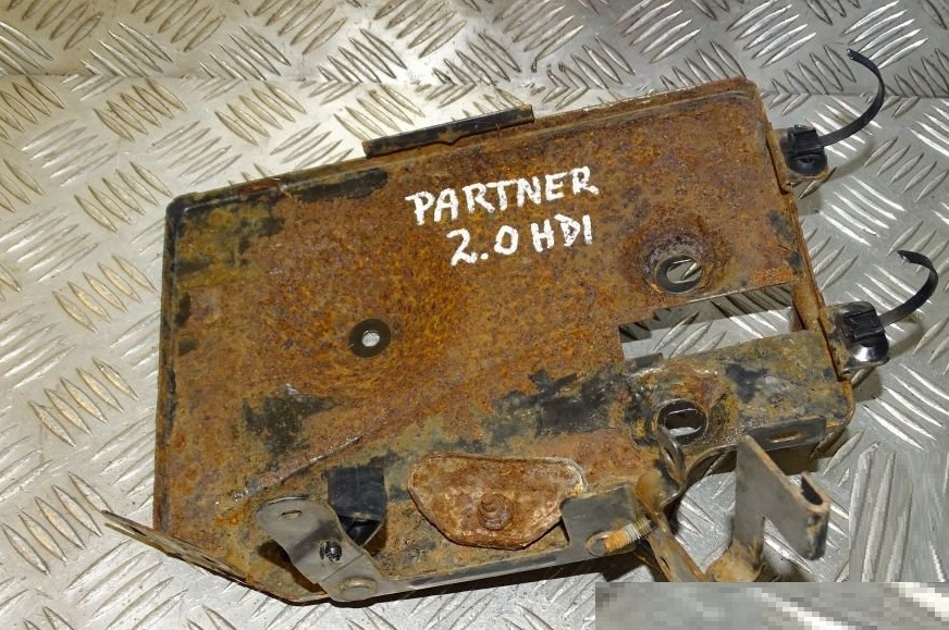 фото №1, Peugeot partner ii 02-08 основание аккумулятор