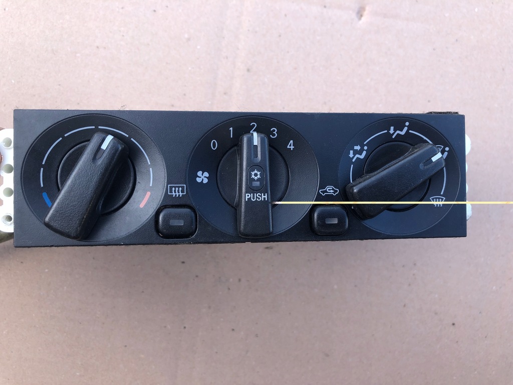 фото №1, Переключатель кондиционера mitsubishi space star