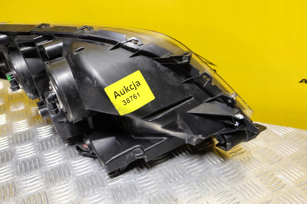 фото №10, Toyota sienna 2015- фара лампа zwykłasoczewkowa l usa