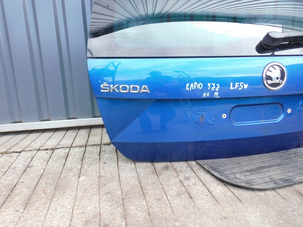 фото №2, Крышка багажника задняя с стекло тонированная skoda rapid 5jj spaceback 2014r. lf5w оригинал