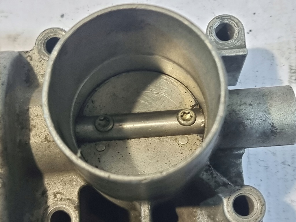 фото №10, Дроссельная заслонка оригинальный номер 030133062a seat cordoba i 1.4b