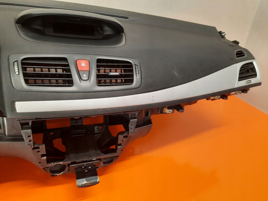 фото №9, Приборная панель приборная, приборная панель renault megane iii grandtour kz0/1 1004589