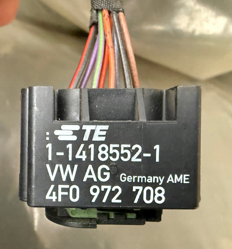 Набір ремонтний радара audi a6 c7 4g 4f0972708 a4 b9 8w0 Зі Шроту