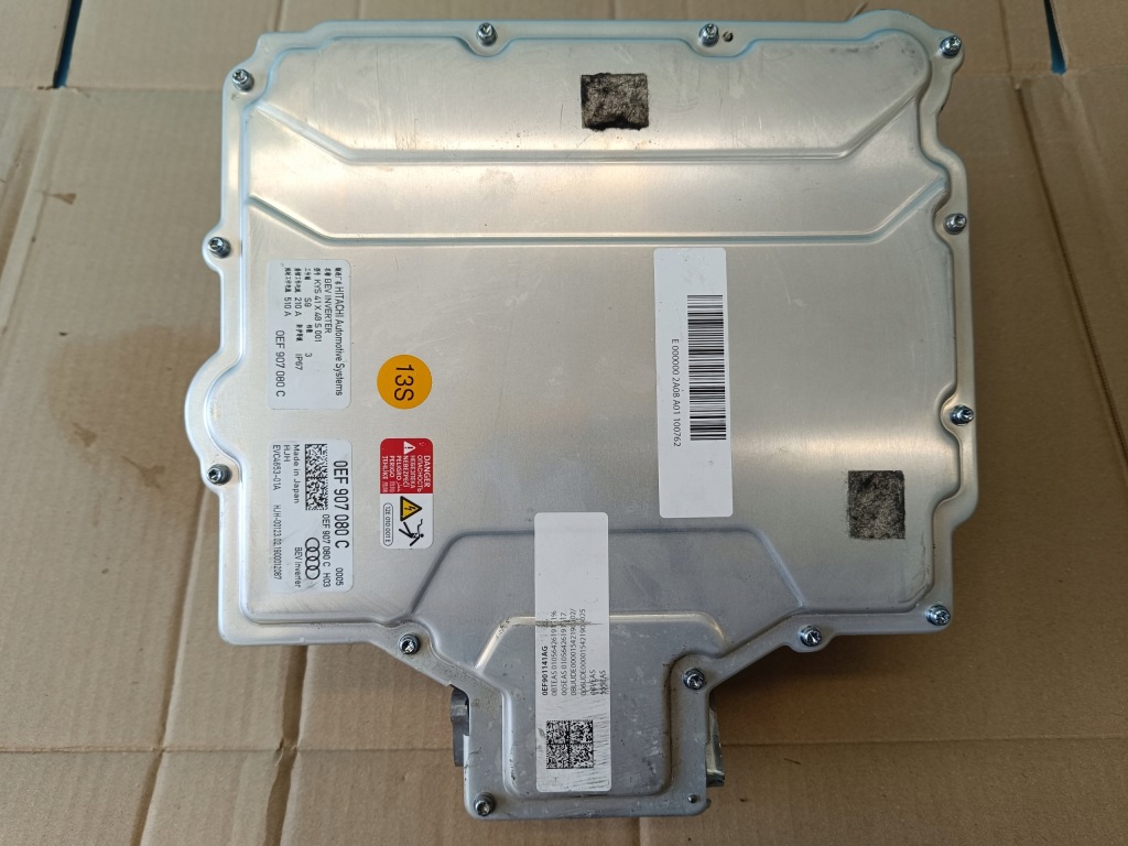 Audi q8 e-tron 55 quattro 300kw 2019 r блок розжига напряжения 0ef907080c Недорого