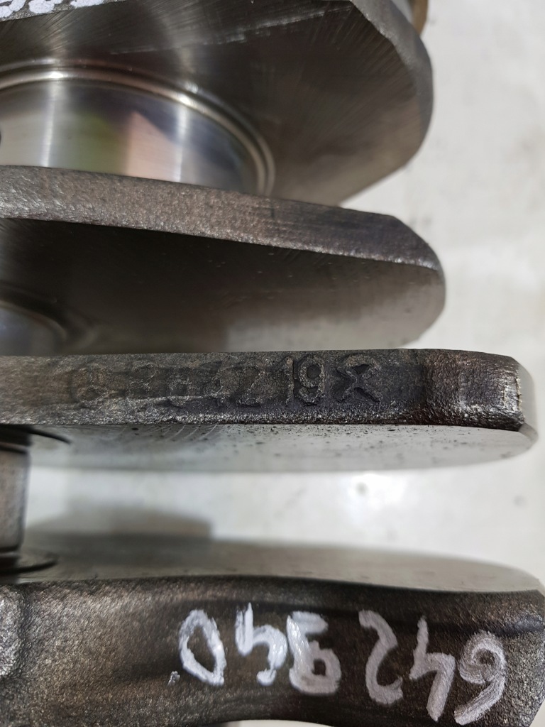 Wał коленчатый r64219 mercedes w211 ml w164 3.0 cdi 642940 Доставка