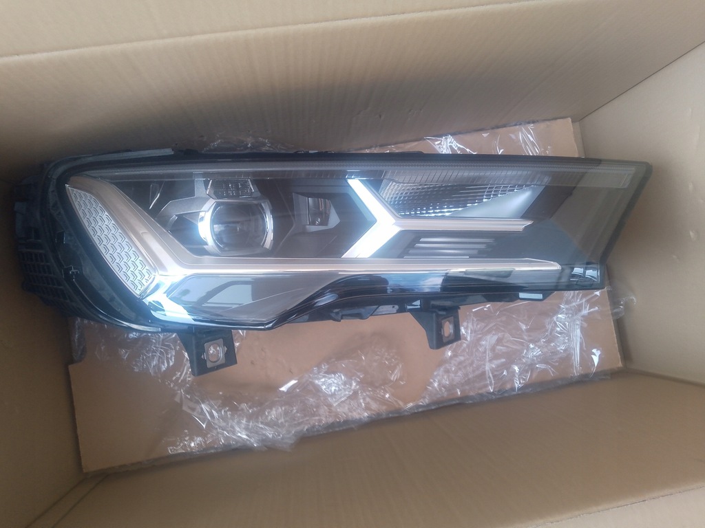 фото №16, Фара лампа левая правая matrix full led a7 rs7 4g8 4k rs6 a6 c7 c8 a5 a4