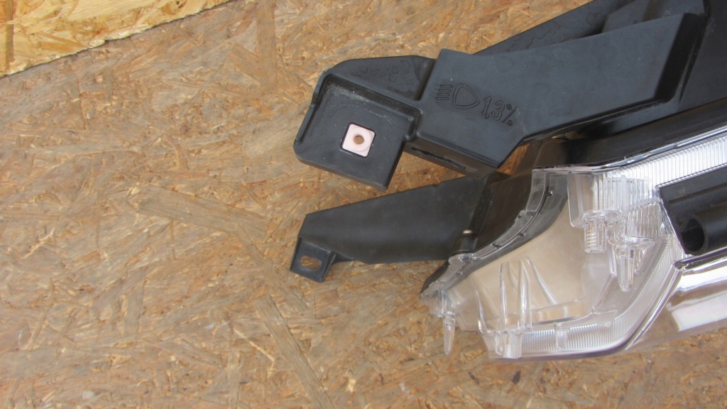 Передняя левая лампа toyota land cruiser j150 обычная led Цена