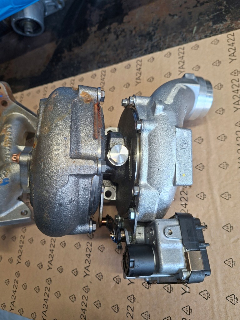 Купить Турбонагнетатель турбина mercedes 3.0 cdi a6420901100 nowa